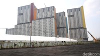 Panjang pemasangan waring diperkirakan mencapai 689 meter dengan lebar 20 meter. 