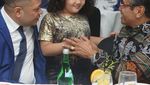 Gemas! Gaya Makan Si Keriting Amora Putri Krisdayanti dan Raul Lemos