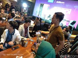 Mereka Seru-seruan Menjajal Kecanggihan Oppo Find X