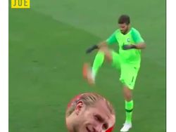 Meme Kejam Karius Dilengserkan Alisson