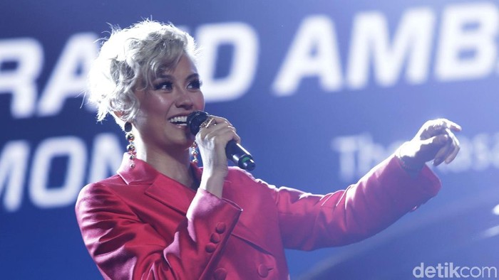 Balik ke Indonesia Agnez Mo keluarkan Single Terbaru!