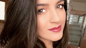 Tapi Natalia juga sering menunggah foto selfie dirinya di Instagram miliknya yang sudah memiliki lebih dari 95 ribu pengikut. Foto: Instagram/natalialbecker