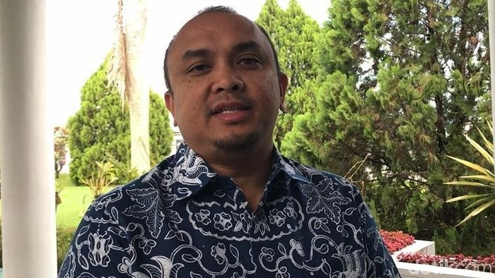 Dirut Bakti Anang Latief. (Foto: Adi Fida Rahman/detikINET) Dirut Bakti Anang Latief. (Foto: Adi Fida Rahman/detikINET)