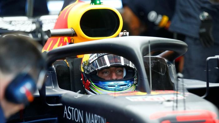 Pebalap Red Bull Daniel Ricciardo menjadi pebalap tercepat dalam latihan bebas pertama GP Jerman (Foto: Ralph Orlowski/Reuters) Pebalap Red Bull Daniel Ricciardo menjadi pebalap tercepat dalam latihan bebas pertama GP Jerman (Foto: Ralph Orlowski/Reuters)