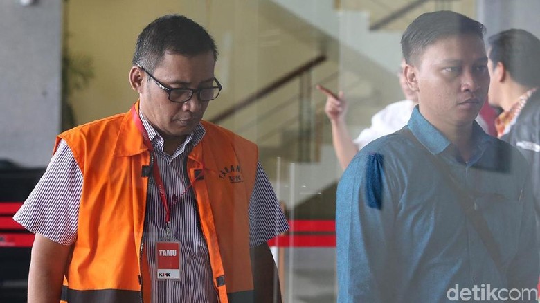 Bupati Tulungagung Terpilih Dapat Izin KPK Hadiri Pelantikan Bupati Tulungagung Terpilih Dapat Izin KPK Hadiri Pelantikan