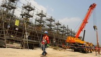 Pembangunan pabrik PE dengan nilai investasi USD 350 juta tersebut, saat ini telah mencapai lebih dari 50% dan diperkirakan akan selesai pada akhir 2019. Pool/Chandra Asri.