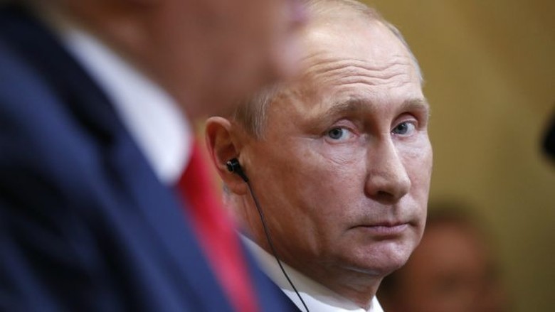 Donald Trump Mengundang Vladimir Putin ke Amerika Serikat Donald Trump Mengundang Vladimir Putin ke Amerika Serikat