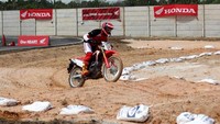 Kompetisi AH-SRIC 2018 diikuti oleh 150 instruktur safety riding, 2200 advisor safety riding dealer Honda, dan 1000 advisor safety riding komunitas Honda dari berbagai wilayah di seluruh Indonesia. Istimewa/AHM.