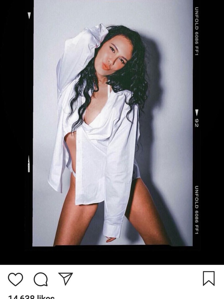 Foto Pose Seksi, Sophia Latjuba: Age is Irrelevant Foto Pose Seksi, Sophia Latjuba: Age is Irrelevant