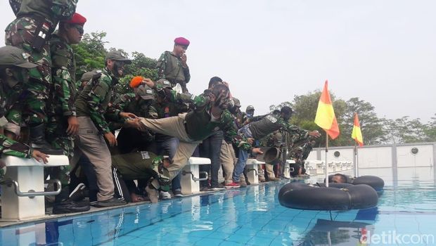 Ada 10 games yang dibuat di outbond ini
