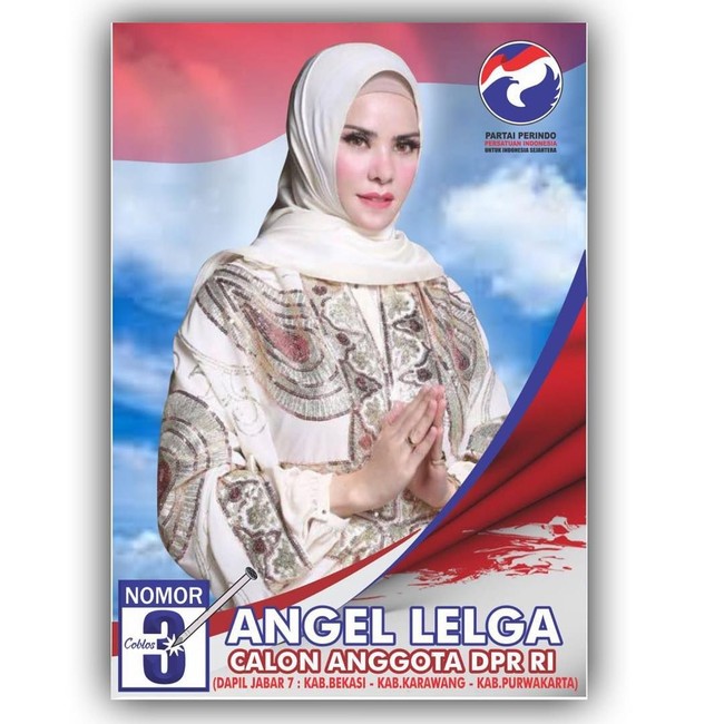 Tahun ini Angel Lelga kembali mencoba peruntungan untuk menjadi caleg di DPR-RI di bawah partai Perindo. Selain Angel Lelga, artis yang berada di bawah Partai Perindo adalah Reza Artamevia dan Charly Van Houten. (Foto: Instagram)