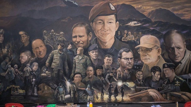 Gua Thailand: Mural Raksasa Menghormati Tim Penyelamat 12 Remaja Gua Thailand: Mural Raksasa Menghormati Tim Penyelamat 12 Remaja