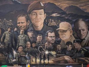 Gua Thailand: Mural Raksasa Menghormati Tim Penyelamat 12 Remaja