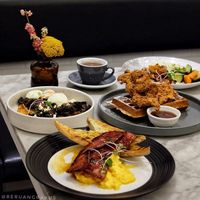 Ngopi Sambil Makan Egg Benedict Bisa Dilakukan di 5 Tempat Ini