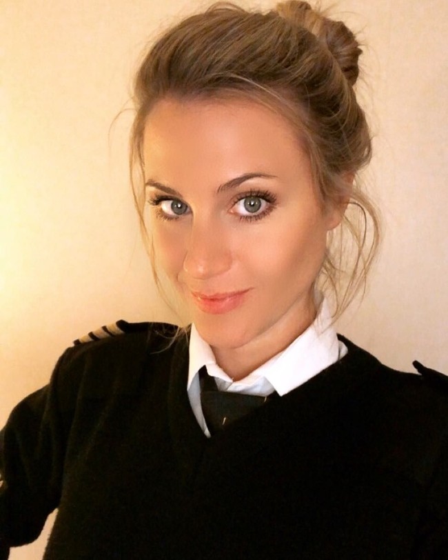 Memiliki mata berwarna abu-abu, Sara pun terlihat memikat. (Foto: Instagram)