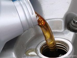 Ganti Oli Berapa Km? Ketahui Waktu yang Tepat Agar Motor Tetap Prima