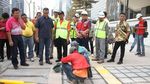 Gaya Anies Tinjau Revitalisasi Trotoar di Sudirman-Thamrin