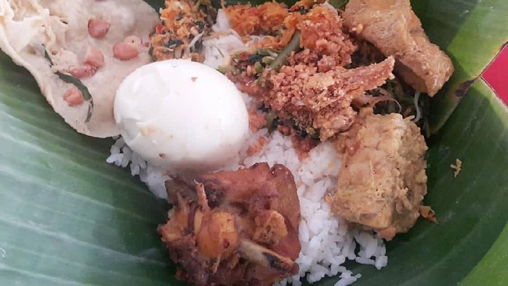 Mari Sarapan Sego Gudangan yang Sedap, Sehat dan Murah! Mari Sarapan Sego Gudangan yang Sedap, Sehat dan Murah!