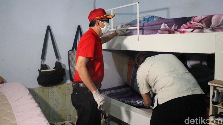 Sidak Lapas Porong, Menkum HAM Temukan Pisau sampai Parfum Sidak Lapas Porong, Menkum HAM Temukan Pisau sampai Parfum