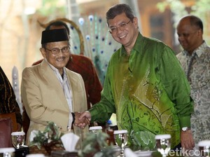 Menlu Malaysia Bertemu Habibie Bahas Proyek Pusat Peradaban Islam
