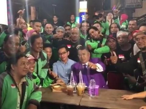 Hadir di Pembukaan Gerai Pluit, Hotman Paris: 'Markobar Enak Banget'