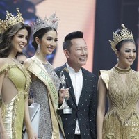 Sebagai pemenang Miss Grand Indonesia 2018, Nadia Purwoko mendapat mahkota yang dihiasi 7640 berlian, 148 permata rubi dan emas putih seberat 780 gram. Mahkota tersebut nilainya mencapai Rp 3 miliar. Foto: Dok. Instagram @officialmissgrandindonesia, @nadiapurwoko