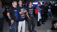 Mereka adalah penggemar musik keras. Foto: Hanif Hawari