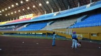 Ada sekitar 335 kursi yang rusak dengan rincian 231 di tribune utara dan 104 di tribune selatan. Isitmewa/Instagram Jakabaring Sport City.