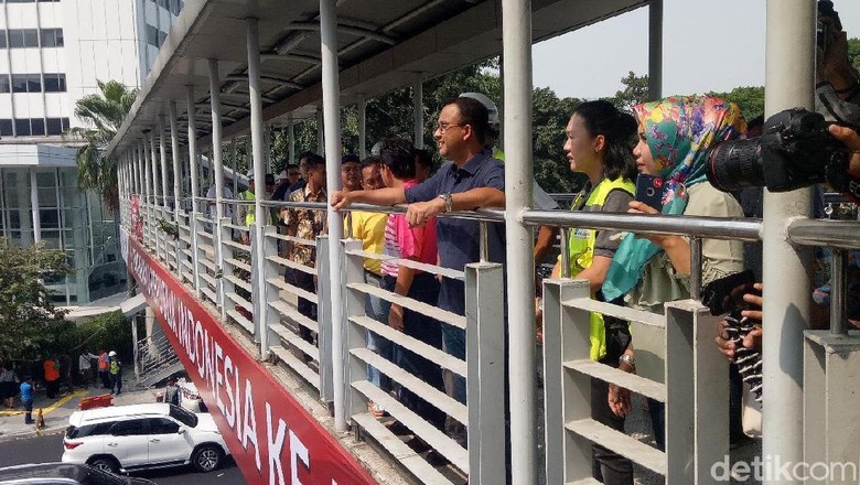 Anies Bakal Buat Pelican Cross Sebagai Pengganti JPO Bundaran HI Anies Bakal Buat Pelican Cross Sebagai Pengganti JPO Bundaran HI