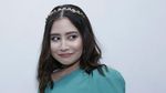 Prilly Latuconsina Ngelamunin Apa Sih?