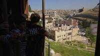 Perjalanan haji pada masa dulu dari Damaskus ke Madinah bisa memakan waktu 40 hari dan banyak calon yang meninggal di padang pasir yang kering. Jalur Kereta Api Hejaz memperpendek waktu perjalanannya menjadi 5 hari