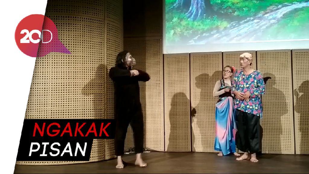 Kocak! Teater Lutung Kasarung Dibanjiri Tawa Penonton Kocak! Teater Lutung Kasarung Dibanjiri Tawa Penonton