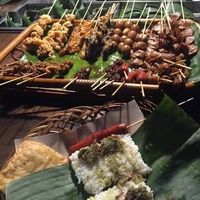 Duit Cekak Tetap Bisa Makan Enak di 5 Angkringan Murah Meriah di Bekasi