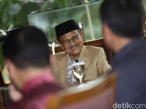 BJ Habibie Dirawat di RSPAD, Apa Saja Tanda Sindrom Kelelahan Kronis?