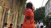 Sebelum keduanya go public, Richo sempat membuat heboh netizen saat memberi kejutan dengan menjadi dinosaurus oranye di ulang tahun El Barack, anak semata wayang Jedar. Foto: Veynindia Esaloni Pardede