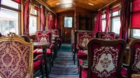 Perjalanan sebelumnya bisa berminggu-minggu dengan karavan unta. Interios Kereta Api Hejaz (Amanda Ruggeri/BBC Travel)