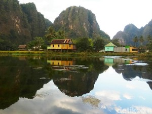 Pesona Rammang-rammang, Pegunungan Karst di Sulawesi Selatan