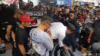 Nggak ah nanti saingan sama anak saya, kata Jokowi selepas melihat motor anaknya di booth Katros Garage di Otobursa Tumplek Blek 2018, Jakarta, Minggu (22/7/2018). Foto: Rangga Rahadiansyah