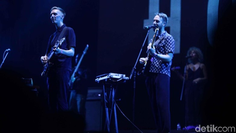 Sihir Honne untuk Penonton We The Fest 2018 Sihir Honne untuk Penonton We The Fest 2018