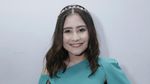 Prilly Latuconsina Ngelamunin Apa Sih?
