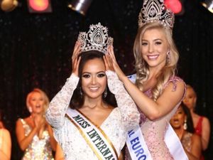 Berdarah Indonesia, PNS Cantik Ini Jadi Juara Miss International UK 2018