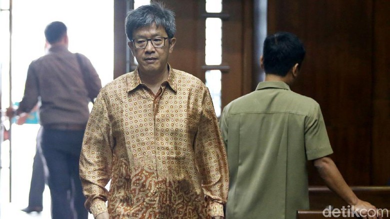 Koruptor e-KTP Anang Sugiana Dieksekusi ke Lapas Sukamiskin Koruptor e-KTP Anang Sugiana Dieksekusi ke Lapas Sukamiskin