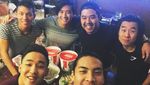 Gaya Makan Keren Yoshi Sudarso, Aktor Power Rangers Hollywood dari Indonesia