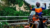 Rute khas Sumatera yang dilalui rombongan terbayar dengan performa Honda BigBike yang dikendarai. Beragamnya rute yang dilalui terasa makin seru dengan handling dan performa terbaik dari Honda BigBike. Pool/Wahana Artha Group.