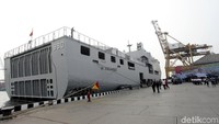 TNI menggelar halal bi halal dan melakukan Joy Sailing atau berlayar dengan gembira bersama awak media. Kegiatan itu dilaksanakan di atas Kapal Rumah Sakit KRI Dr. Soeharso 990, yang merupakan kapal medis terbesar dan berteknologi tinggi milik TNI.