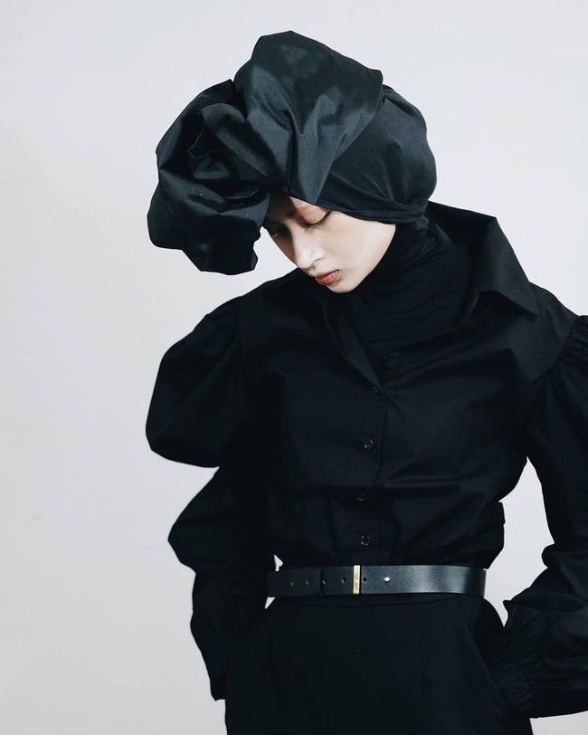 Perihal gaya, tampaknya gaya fierce nan nyentrik jadi andalan Aufa. Wanita yang juga berprofesi sebagai model ini juga menyukai bidang fotografi. Foto: Dok. Instagram/Aufa Rahmalia