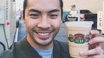 Gaya Makan Keren Yoshi Sudarso, Aktor Power Rangers Hollywood dari Indonesia