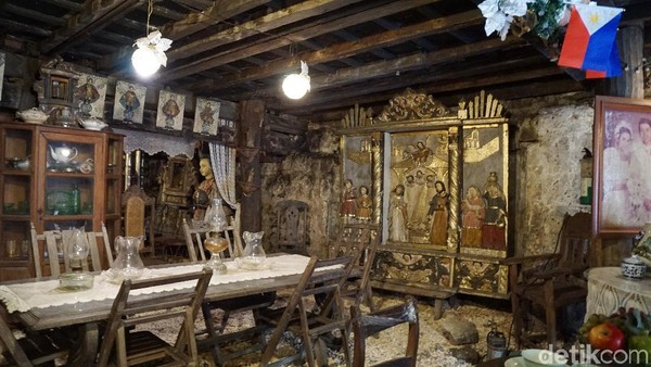 Rumah ini dibangun pada abad 17 oleh pasangan suami istri Don Juan Yap dan Dona Maria Florido yang ditempati bersama anak-anaknya Maria, Eleuterio, dan Sonsolacion (Syanti/detikTravel) Rumah ini dibangun pada abad 17 oleh pasangan suami istri Don Juan Yap dan Dona Maria Florido yang ditempati bersama anak-anaknya Maria, Eleuterio, dan Sonsolacion (Syanti/detikTravel)