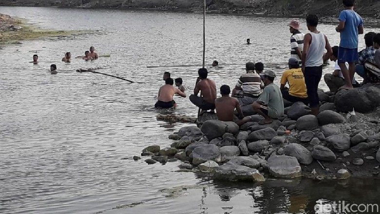 Dua Anak di Brebes Tewas Tenggelam di Sungai Pemali Dua Anak di Brebes Tewas Tenggelam di Sungai Pemali