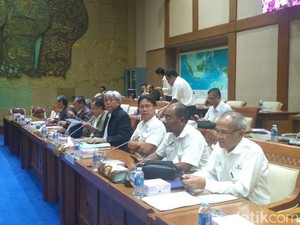 Panggil Inalum dan ESDM, DPR Bahas Divestasi Saham Freeport